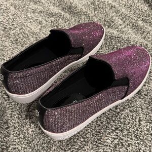 Michael Kors Red Merlot Keaton Slip On Glitter Shoe slide on Size 9-Brand New